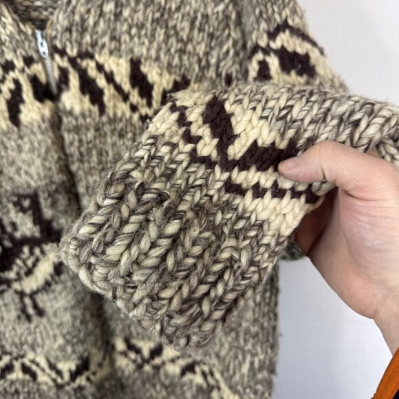 Vintage Cowichan Sweater Hand Knit Wool Bird Motif Chunky Knit Men’s M - Picture 2 of 4